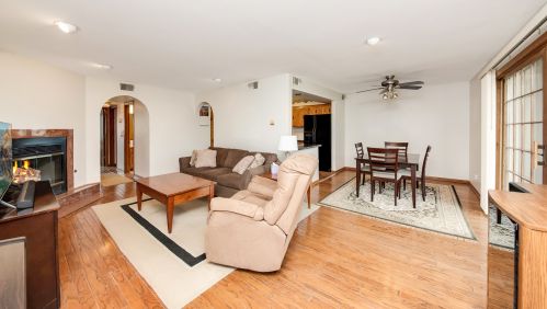 16819 81st Ct, Tinley Park, IL 60477-6550
