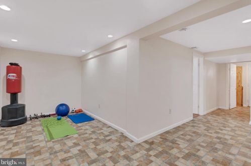 13015 Morningside Ln, Silver Spring MD 20904-3158 exterior