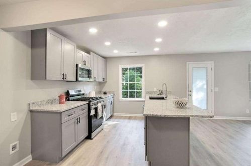 1756 Hickory St, Conyers GA  30013-1646 exterior