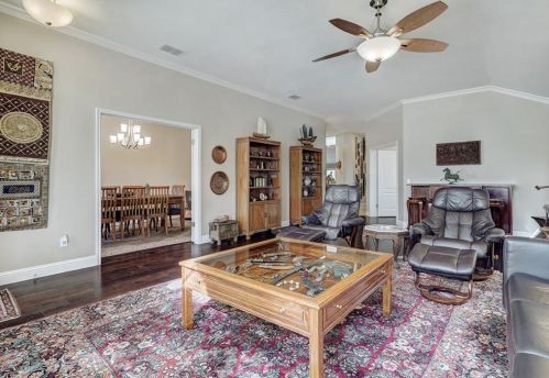 6408 Convict Hill Rd, Austin TX  78749-2348 exterior