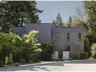 2808 Patton Ln, Portland, OR 97201-1684