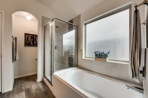 5845 Dew Plant Way, Fort Worth TX  76123-5021 exterior