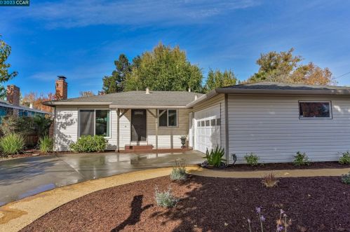 1374 Washington Blvd, Concord CA  94521-4002 exterior