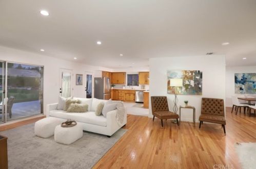 1622 Virginia Ave, Glendale CA  91202-1246 exterior