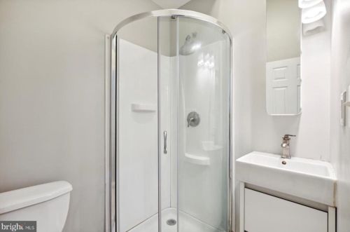 528 13 St, Philadelphia PA  19147-4533 exterior