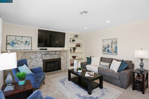 1025 Stimel Dr, Concord CA  94518-3948 exterior