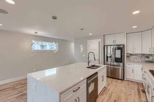 2812 4 Ave, Denver CO 80219-1615 exterior