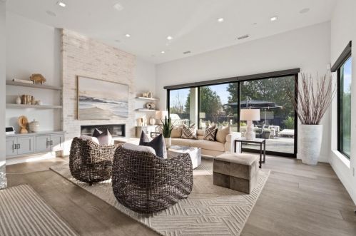 1575 Grant Rd, Los Altos CA  94024-6149 exterior