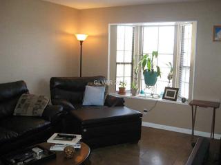 202 Bryce Ct, Henderson NV  89002-8015 exterior