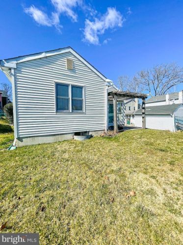 2245 52 St, Philadelphia PA 19131-2312 exterior