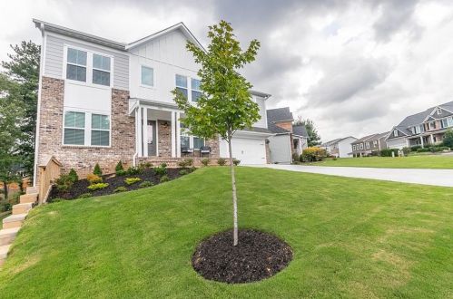 105 Greenbrier Way, Holly Springs GA  30114-5743 exterior