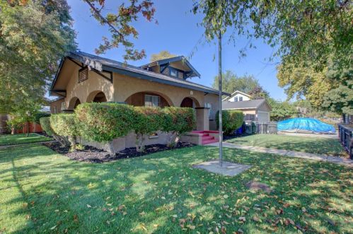 701 4th St, Modesto, CA 95351-3313
