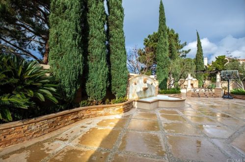1 Salina, Irvine CA  92614-5388 exterior