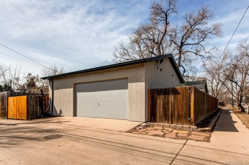 2202 Marion St, Denver CO  80205-5247 exterior