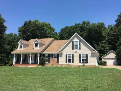 184 Plemmons Rd, Lyman, SC 29365-9417