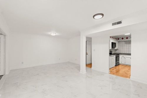 27 Cantey Pl, Atlanta GA  30327-4018 exterior