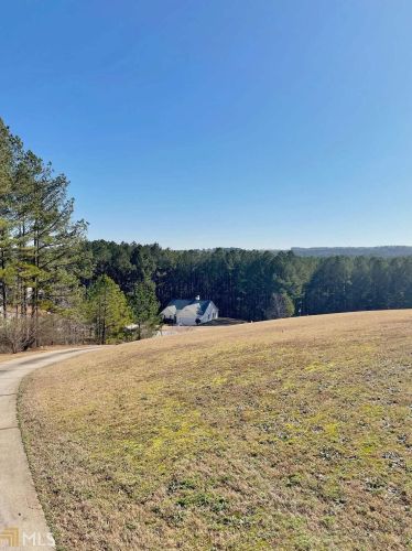 45 Sunshine Ct, Newnan, GA 30263-7715