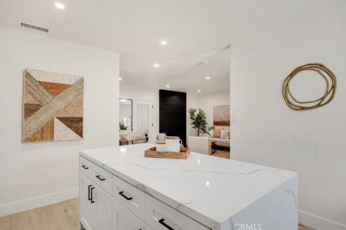 1653 Brk St, Santa Ana CA 92704-1512 exterior