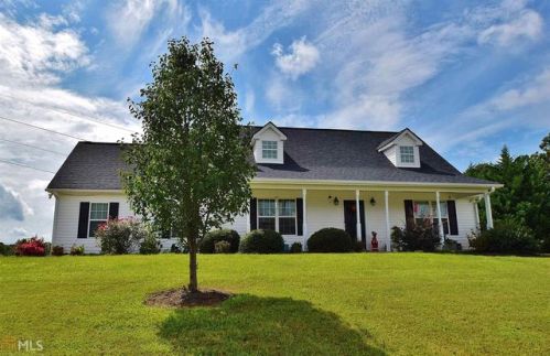 4407 Lowden Pt, Gainesville, GA 30506-4687