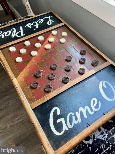 15 Meadow View Dr, Lost City WV 26810-8523 exterior