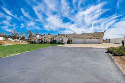 31210 Rivoli Rd, Valley Center, CA 92082-3400