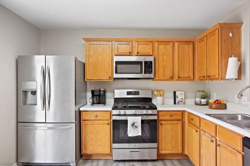 17212 Hamilton Point Cir, Webberville TX  78653-5271 exterior