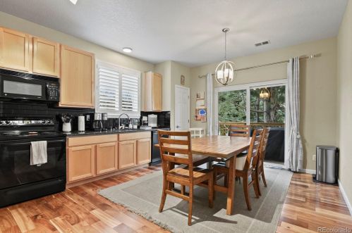 1150 Fultondale Ct, Denver CO  80018-6083 exterior