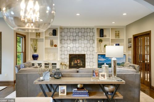 10147 Bridgewater Pkwy, Saint Paul MN  55129-8587 exterior