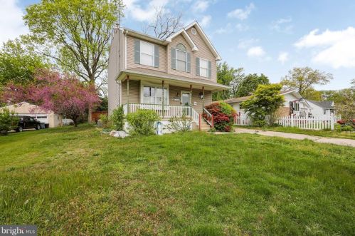 523 1st Ave, Gloucester, NJ 08031-1410