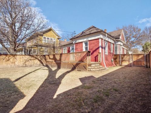 1824 Henderson St, Fort Worth TX 76104-4444 exterior