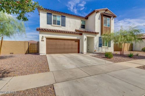 4218 Allen St, Laveen, AZ 85339-7886