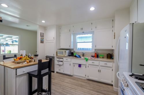 2014 Valencia St, Santa Ana CA  92706-2937 exterior