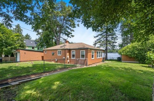 13 Dixie Rd, Coventry, RI 02816-5660