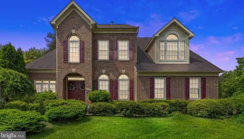 3920 Silk Tree Ct, Woodbridge, VA 22193-2362