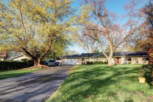 2900 Cove Point Ct, Redding, CA 96001-3942
