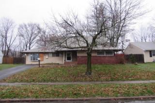 27 Harvest Rd, Levittown, PA 19056-1315