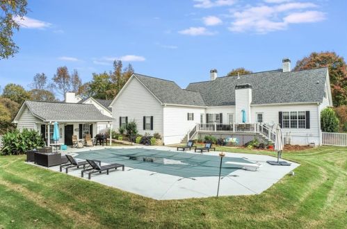 133 Clover Mill Dr, Jefferson, GA 30549-7615