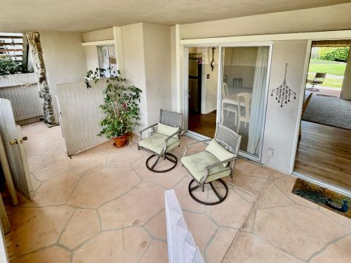 280 Fairview Ave, Santa Barbara, CA 93117-3620