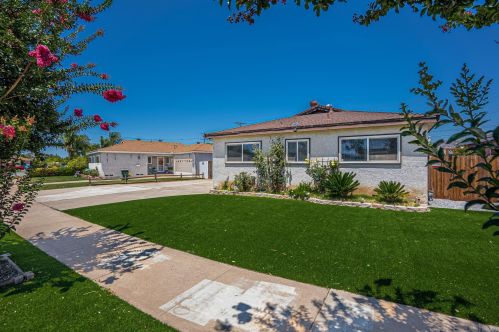 554 Sandalwood Dr, El Cajon, CA 92021-5455