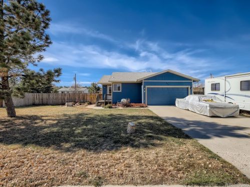 827 Elbert St, Elizabeth, CO 80107-7506