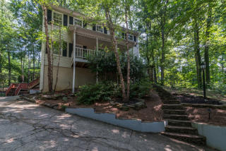 4907 Post Oak Tritt Rd, Roswell, GA 30075-4046