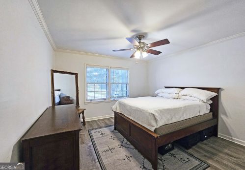 83 Montre Sq, Atlanta GA  30327-4046 exterior