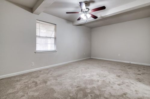 1612 Warren Ln, Fort Worth TX  76112-5723 exterior