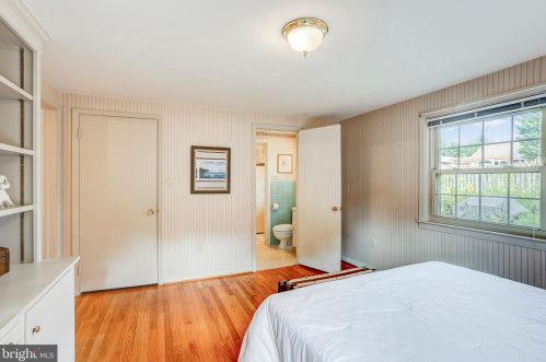 2113 Lyndell Dr, Lancaster PA  17601-5728 exterior