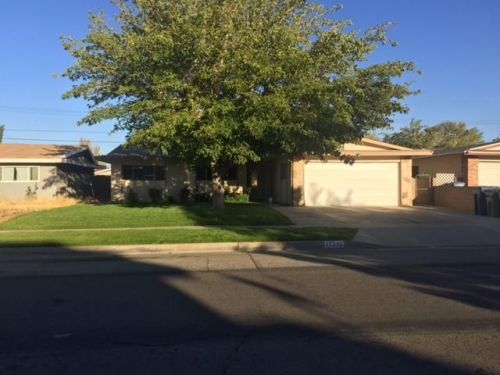 45232 17 St, Lancaster CA  93534-2863 exterior