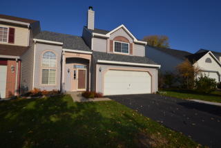 12 Rosewood Ln, Volo IL  60073-4018 exterior
