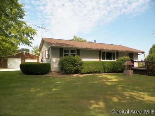 2541 State Route 82, Altona, IL 61414-9533