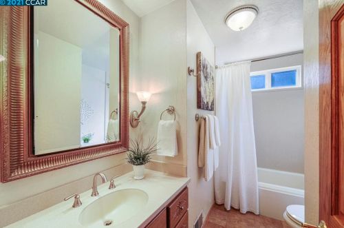 732 San Simeon Ct, Concord CA  94518-2316 exterior