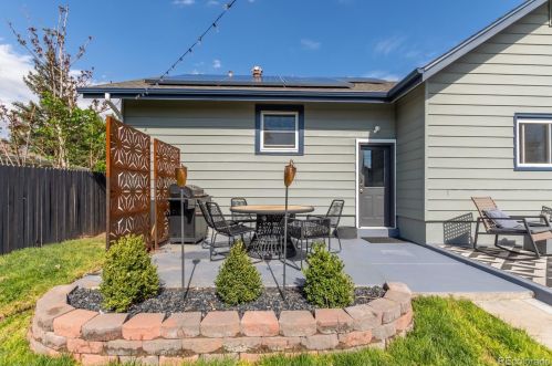 4945 Green Ct, Denver CO  80221-1109 exterior