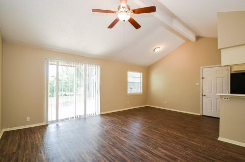 1205 Alamo Ave, Richmond TX  77469-1607 exterior